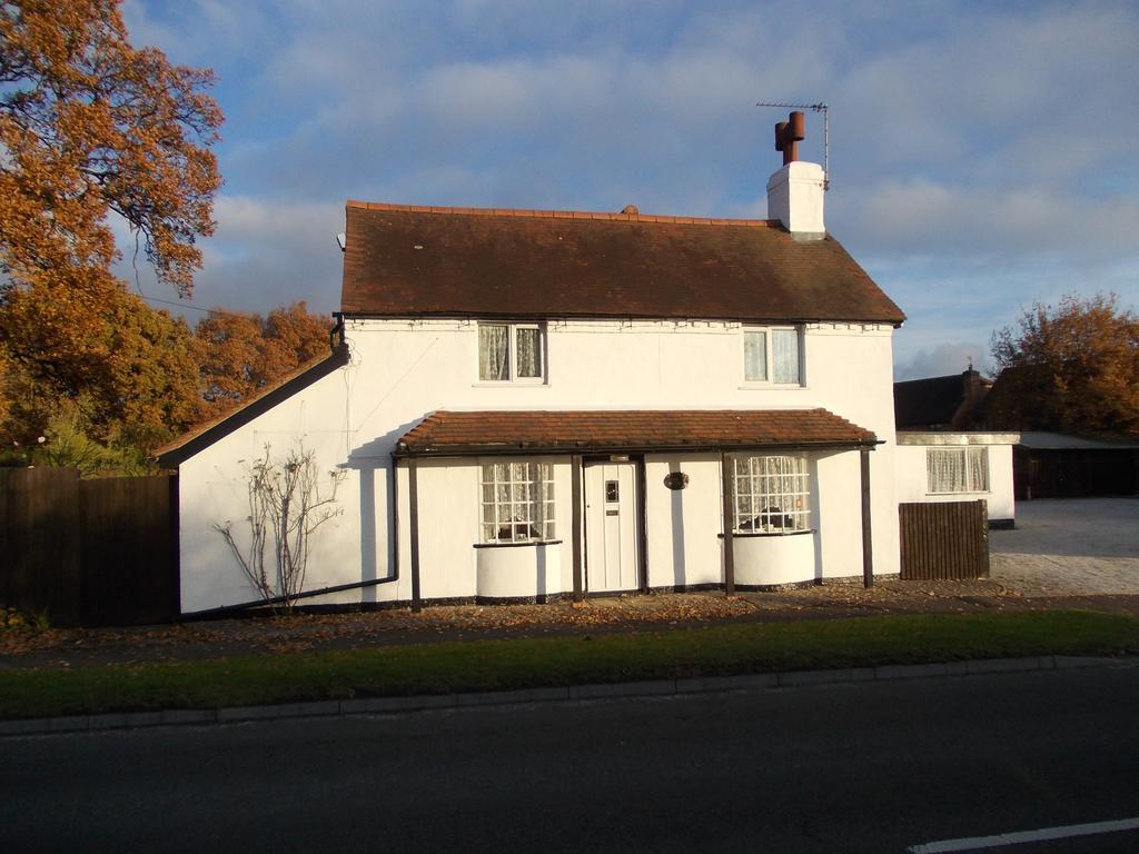 Rose Cottage Bed & Breakfast Solihull Exterior photo